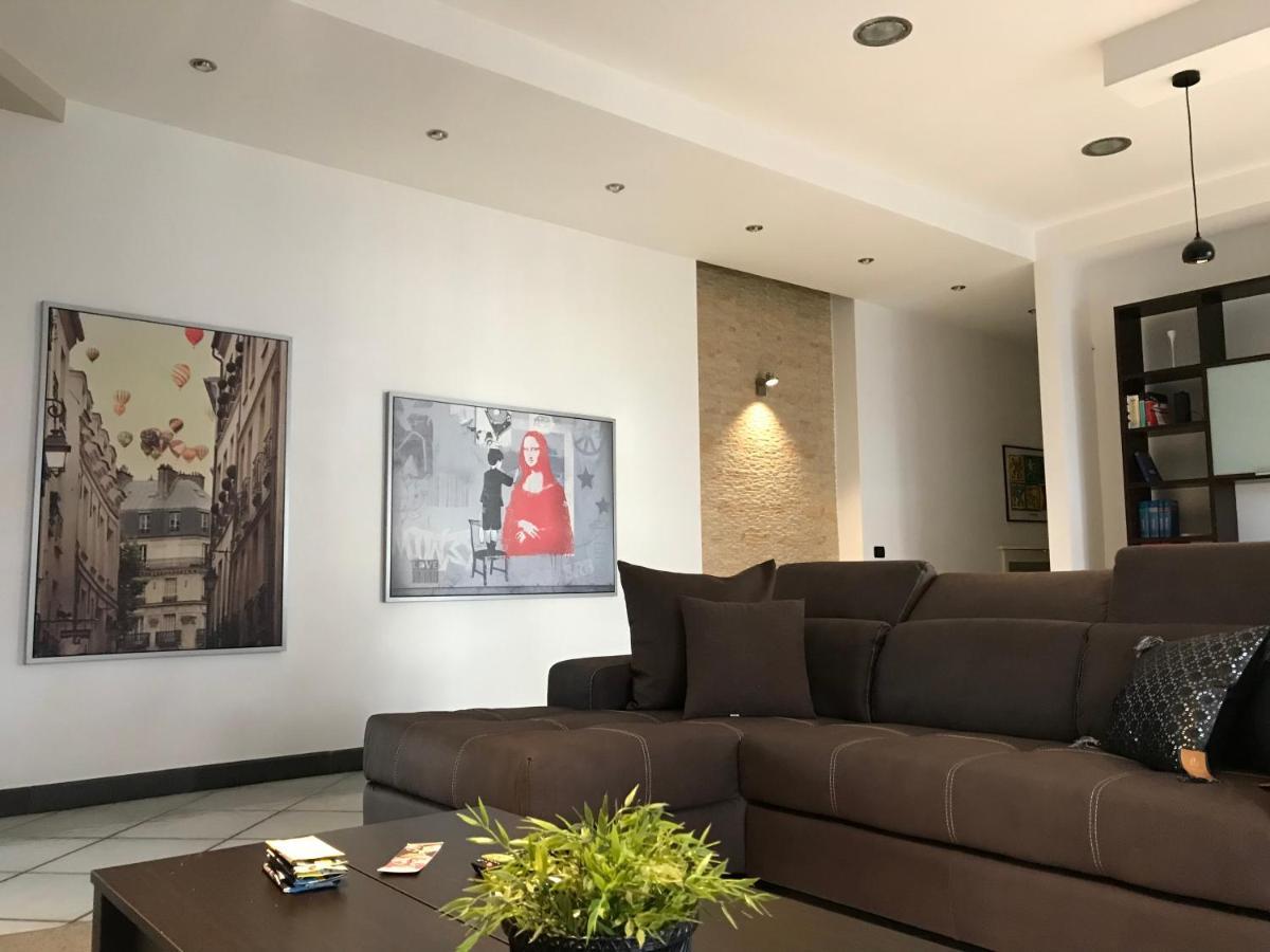 Sky And Green Luxury Apartament بوسكوريليه المظهر الخارجي الصورة
